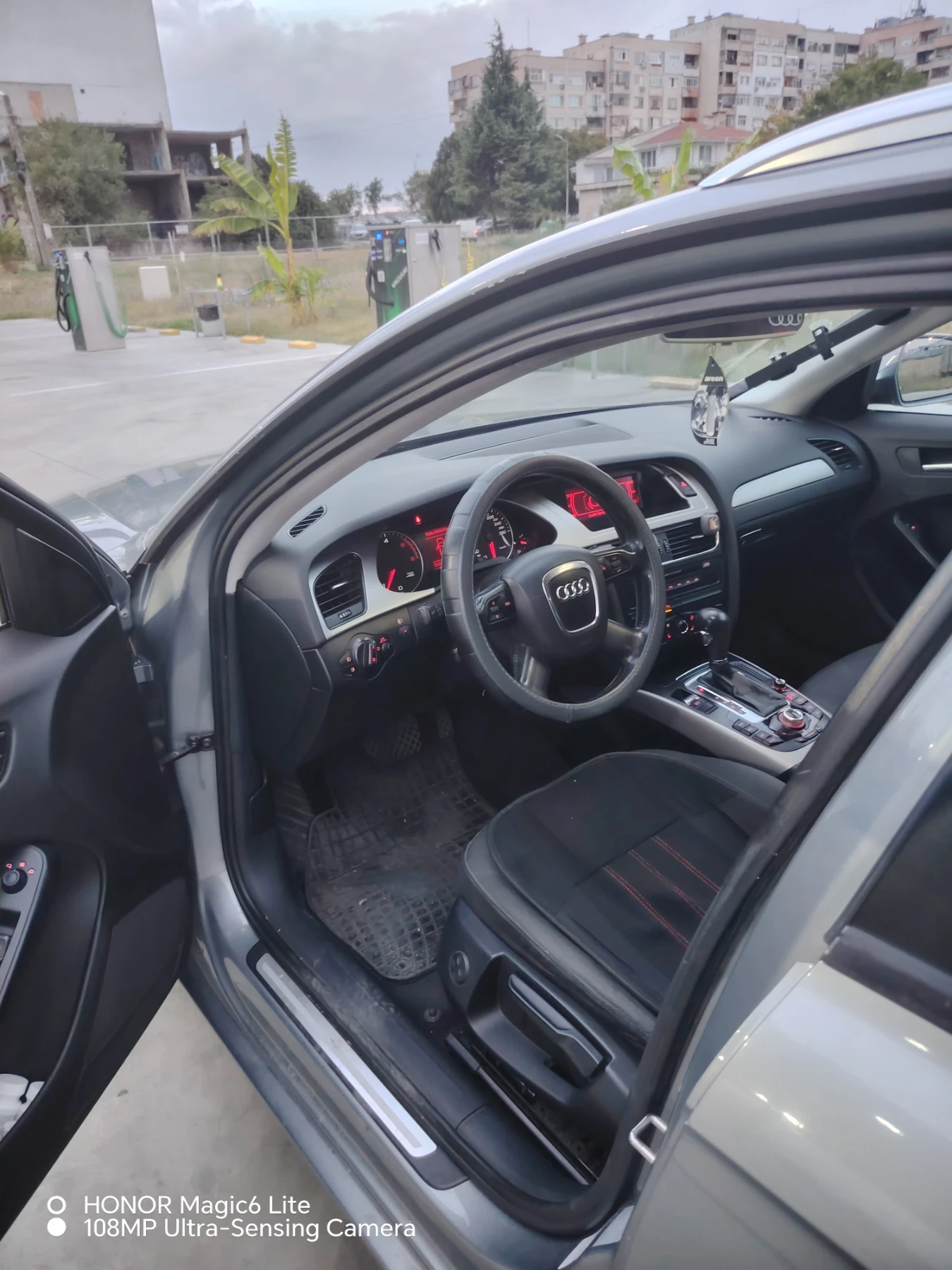 Audi A4, снимка 14 - Автомобили и джипове - 56171143
