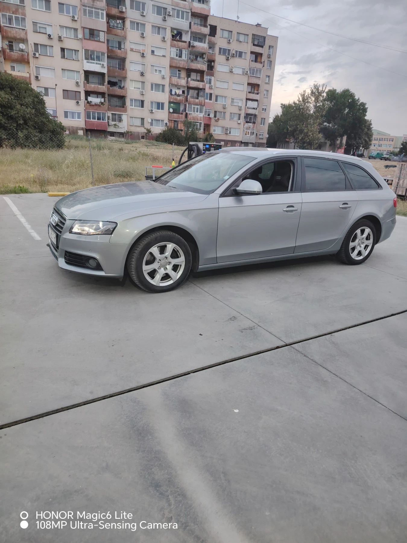 Audi A4, снимка 5 - Автомобили и джипове - 56171143