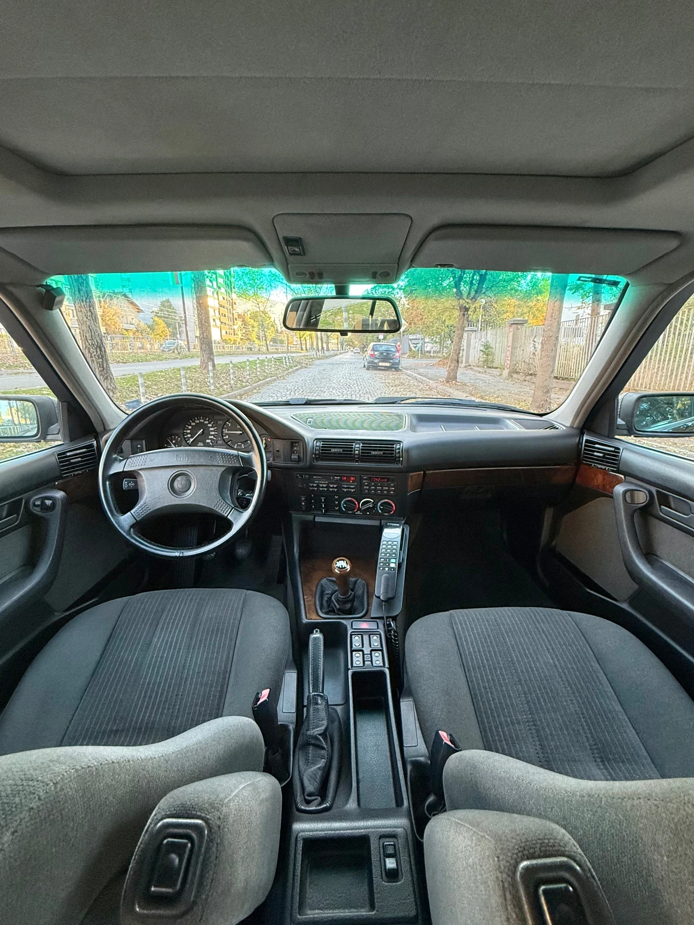 BMW 525 i, снимка 10 - Автомобили и джипове - 56640603