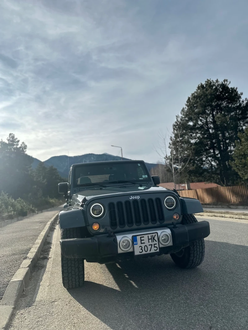 Jeep Wrangler Sahara, снимка 1 - Автомобили и джипове - 47339633