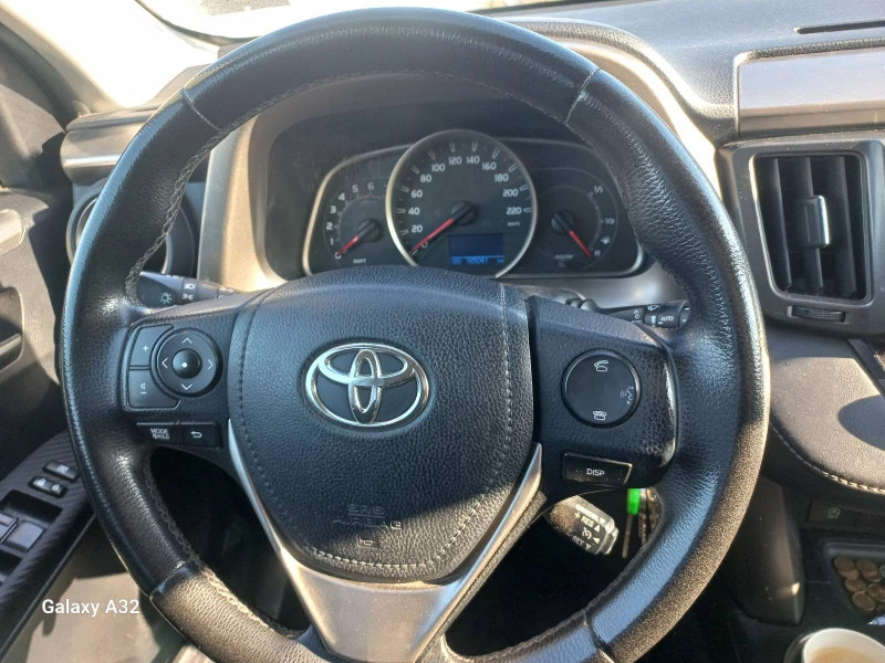 Toyota Rav4 2.0 D4D, снимка 2 - Автомобили и джипове - 48065660