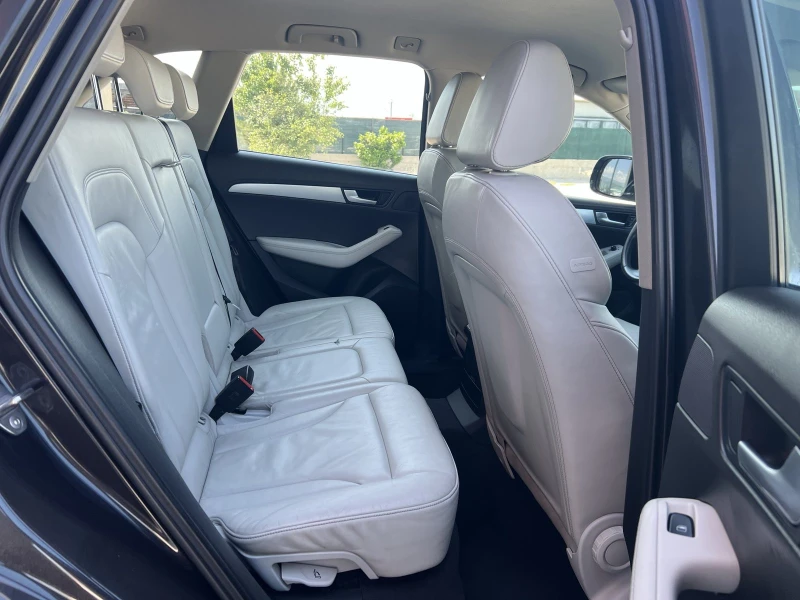 Audi Q5 2.0TDi, снимка 12 - Автомобили и джипове - 50550529