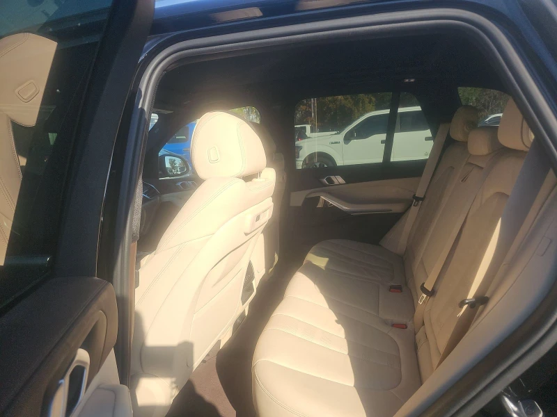 BMW X5 xDrive40i, снимка 8 - Автомобили и джипове - 52411061