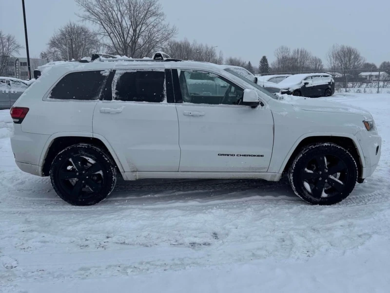 Jeep Grand cherokee * 4WD 4dr Laredo * CARFAX * ЦЕНА ДО БГ, снимка 3 - Автомобили и джипове - 53024469