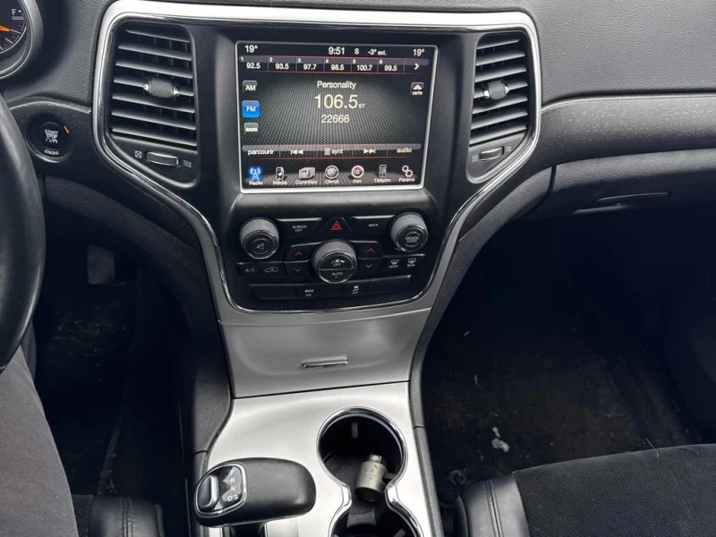 Jeep Grand cherokee * 4WD 4dr Laredo * CARFAX * ЦЕНА ДО БГ, снимка 9 - Автомобили и джипове - 53024469