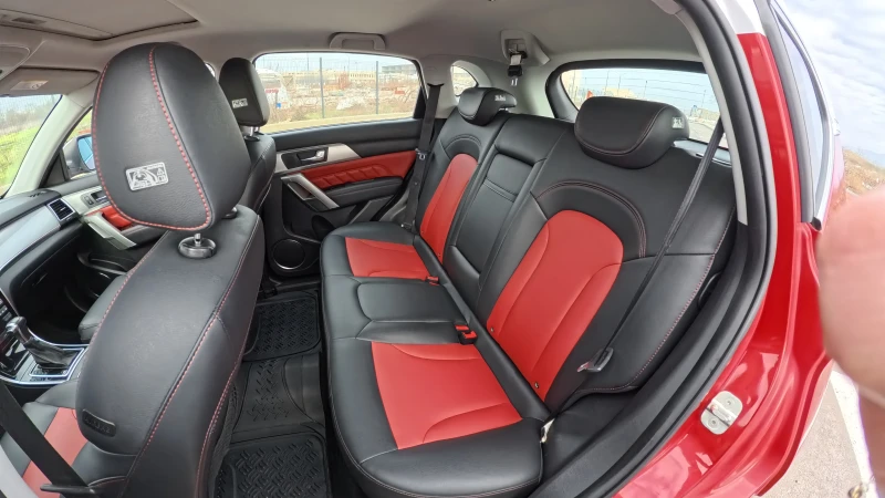 Haval H2, снимка 9 - Автомобили и джипове - 53407037