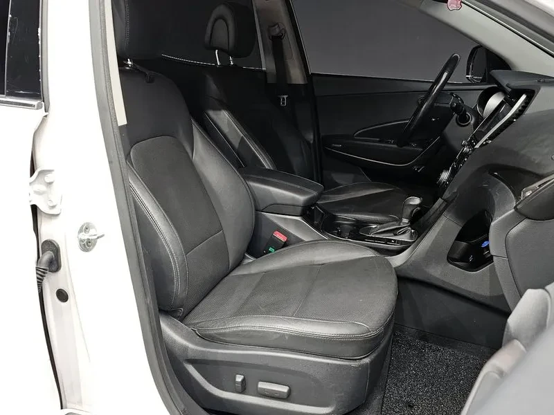 Hyundai Santa fe 2.0 CRDi 4WD - САМО 30% АВАНС, снимка 10 - Автомобили и джипове - 56021698
