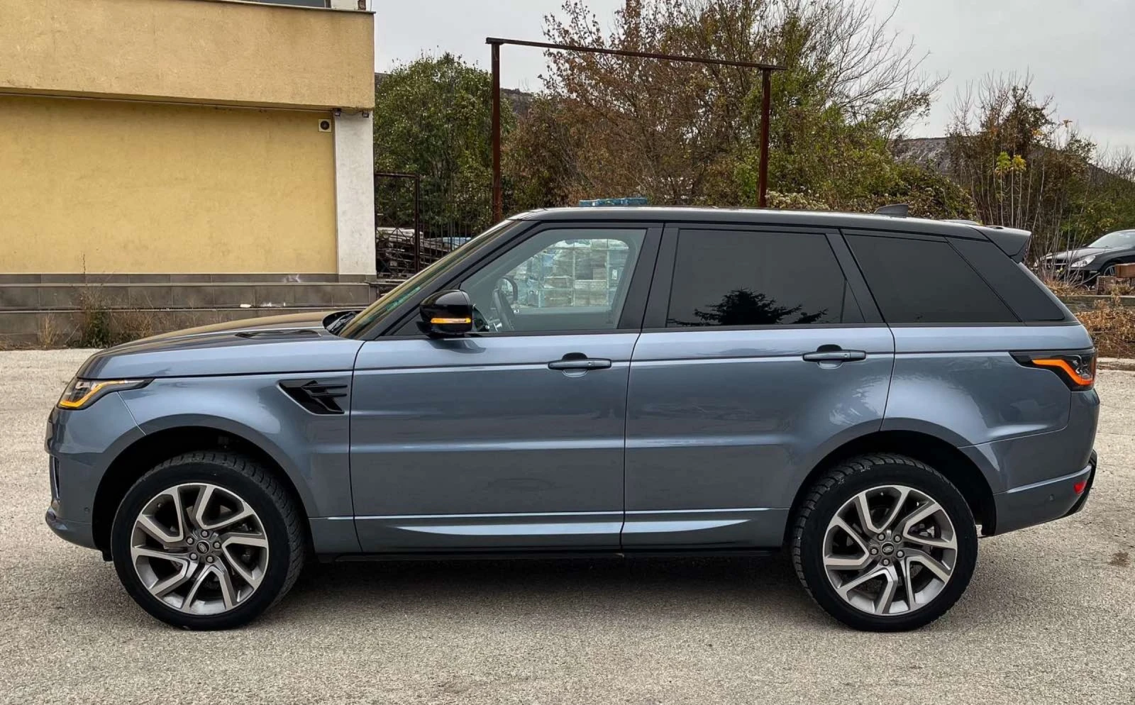 Land Rover Range Rover Sport  Dynamic 3.0SDV6,4x4 - изображение 2