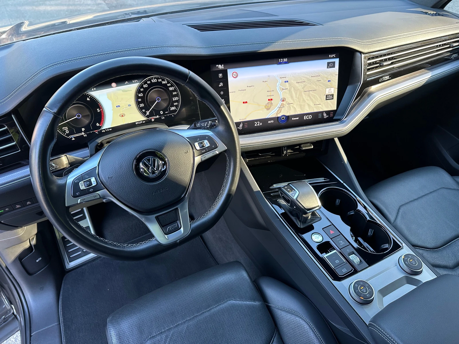 VW Touareg R-Line* Black Pack* 3.0TDI* 286* 4Motion | Mobile.bg   16