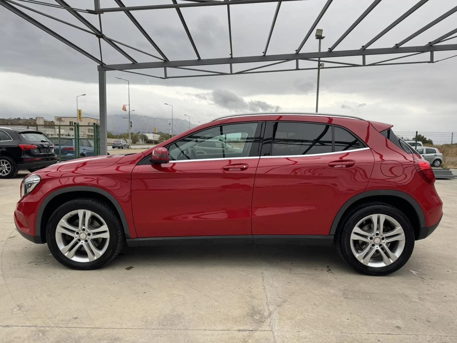 Mercedes-Benz GLA 250 211ps* 4M* 114хл.* НАВИ* КОЖА* ПАНО* КАМЕРА* FULL - изображение 2