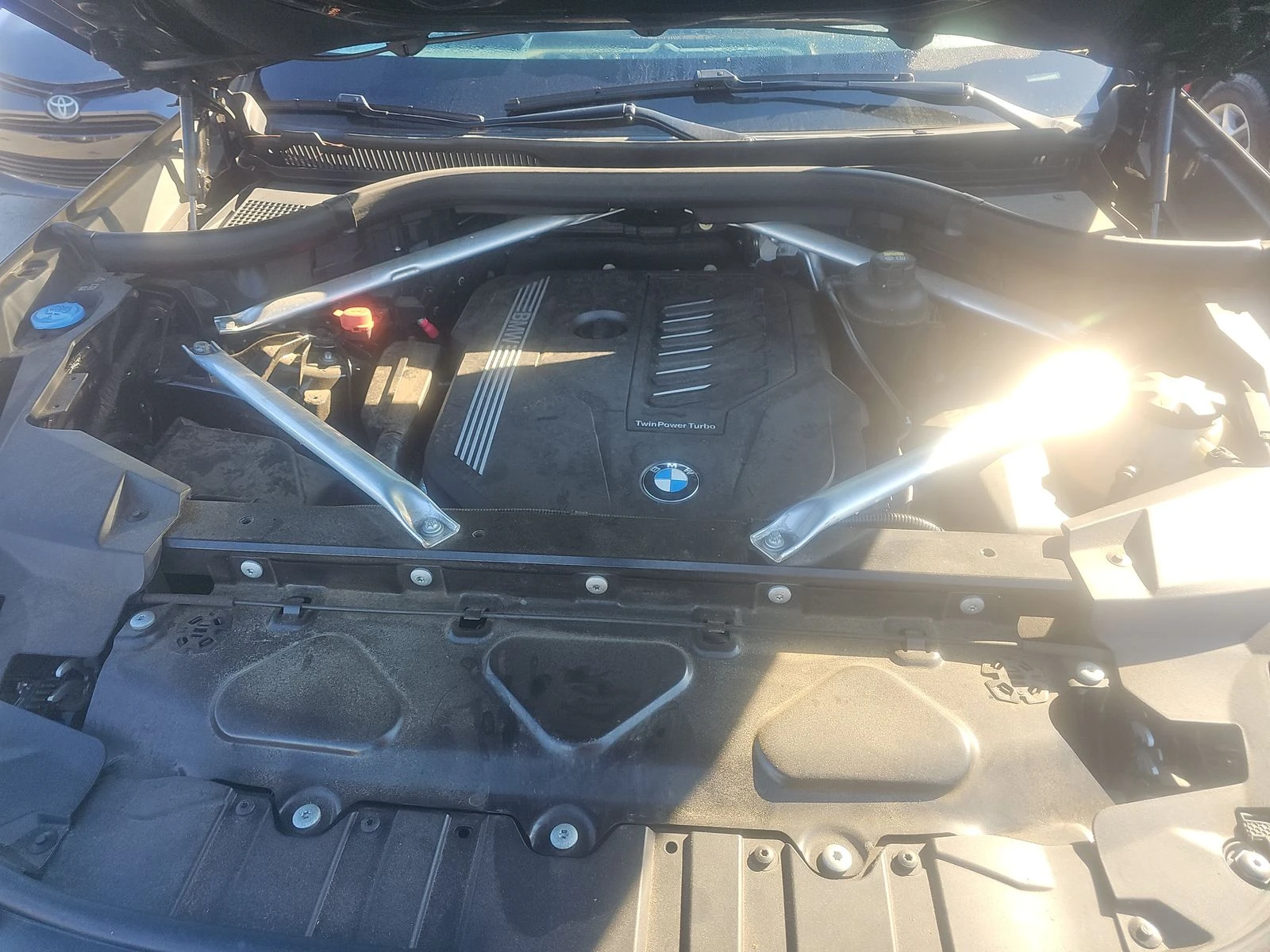 BMW X5 xDrive40i - изображение 10