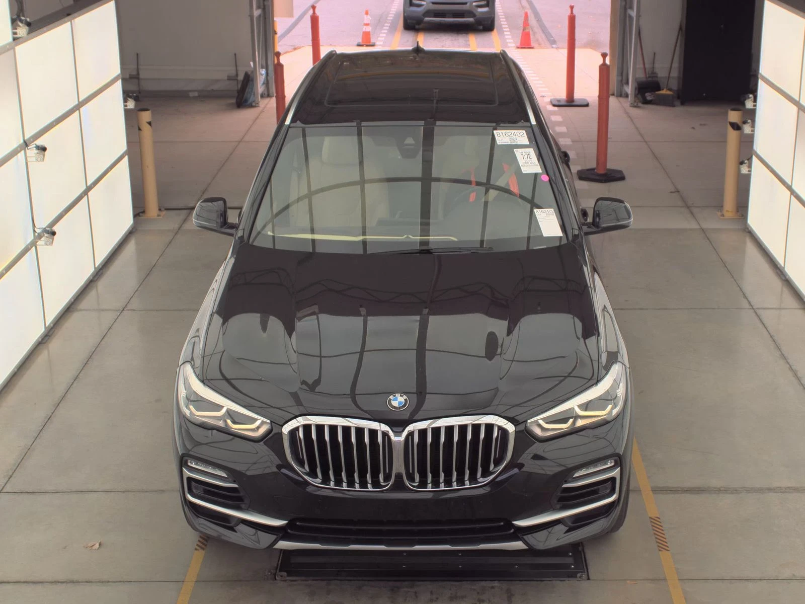 BMW X5 xDrive40i - изображение 2