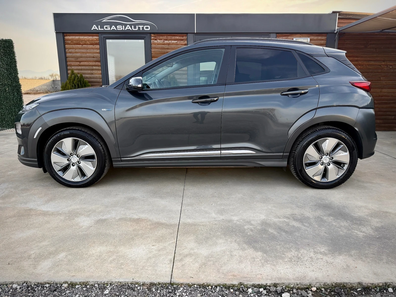Hyundai Kona 64 kWh* Bluelink* KRELL* ���������� | Mobile.bg � ����������� 2