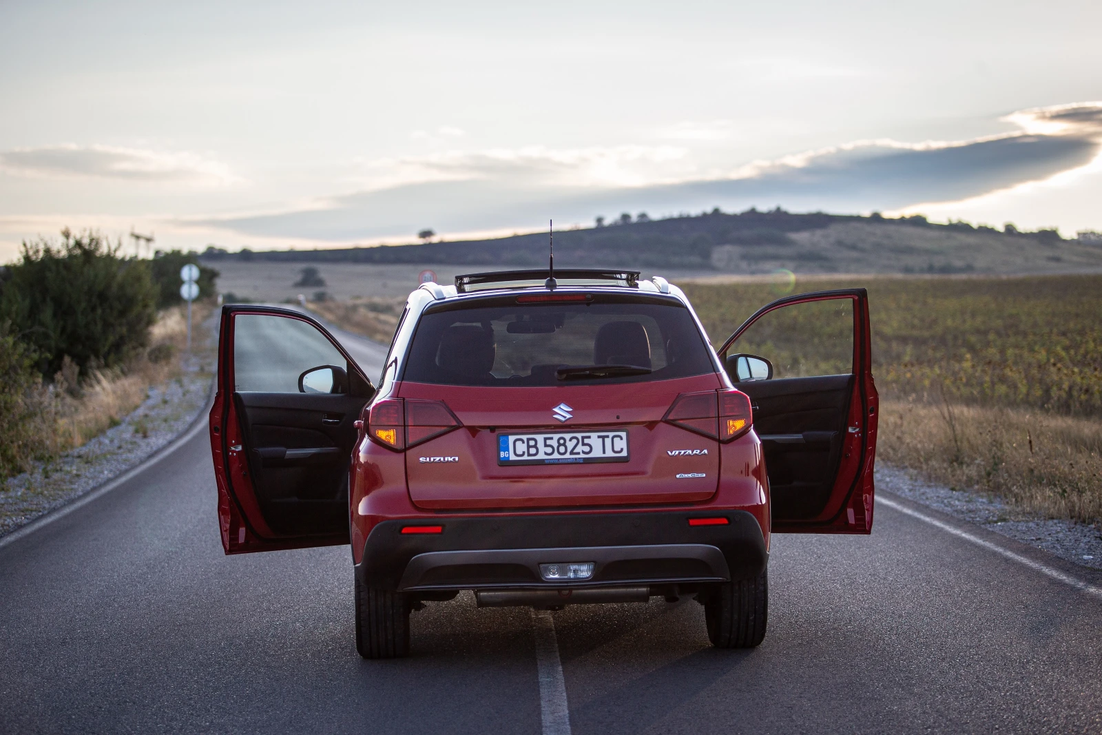 Suzuki Vitara BusterJET, снимка 2 - Автомобили и джипове - 53740763