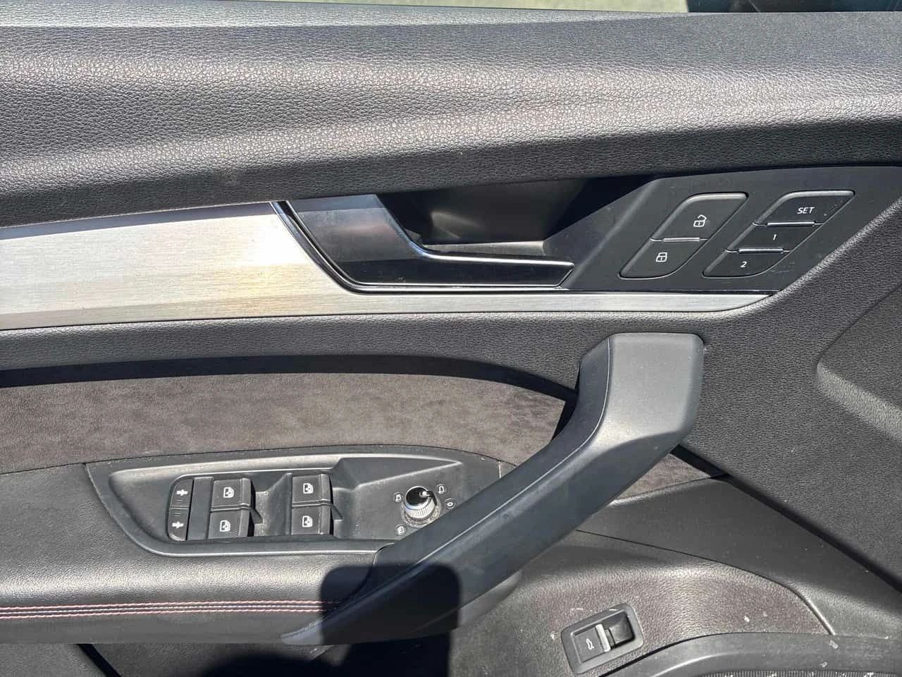 Audi SQ5 Progressiv  CARFAX, снимка 11 - Автомобили и джипове - 54360283