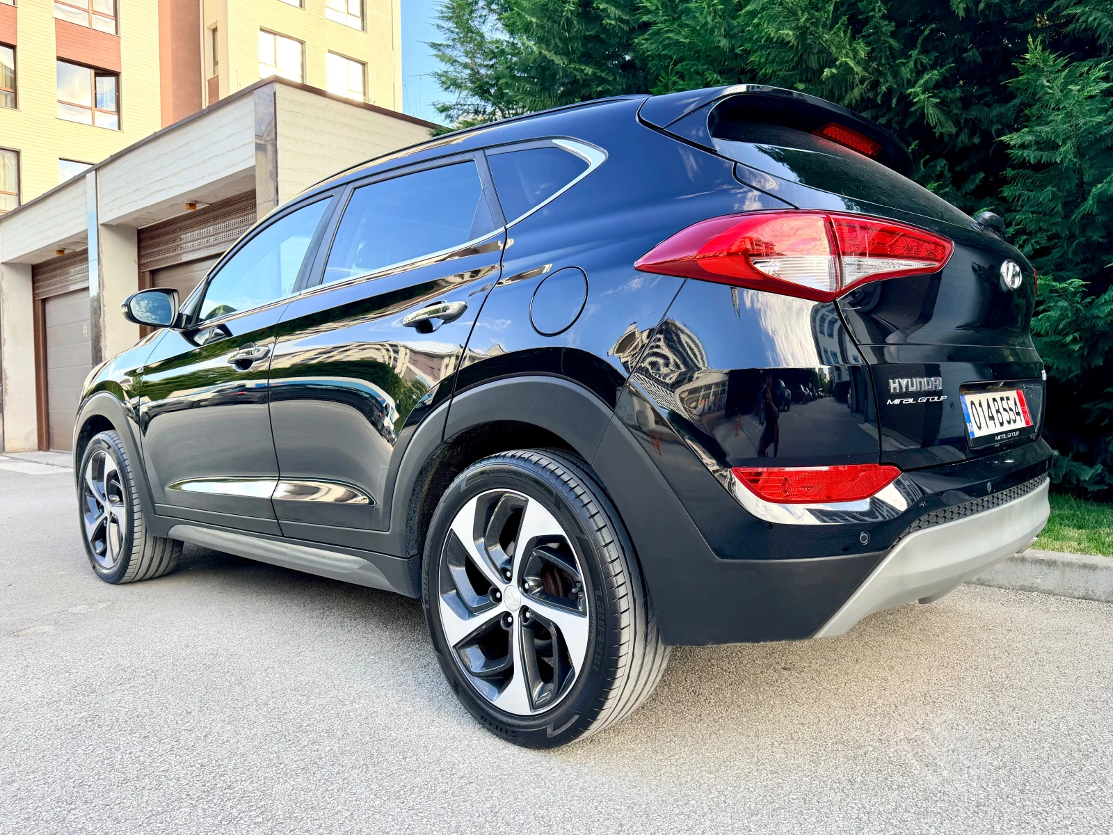 Hyundai Tucson 2.0CRDI DISTRONIK OBDUHVANE PODGREV PANORAMA FULL, снимка 6 - Автомобили и джипове - 54692467