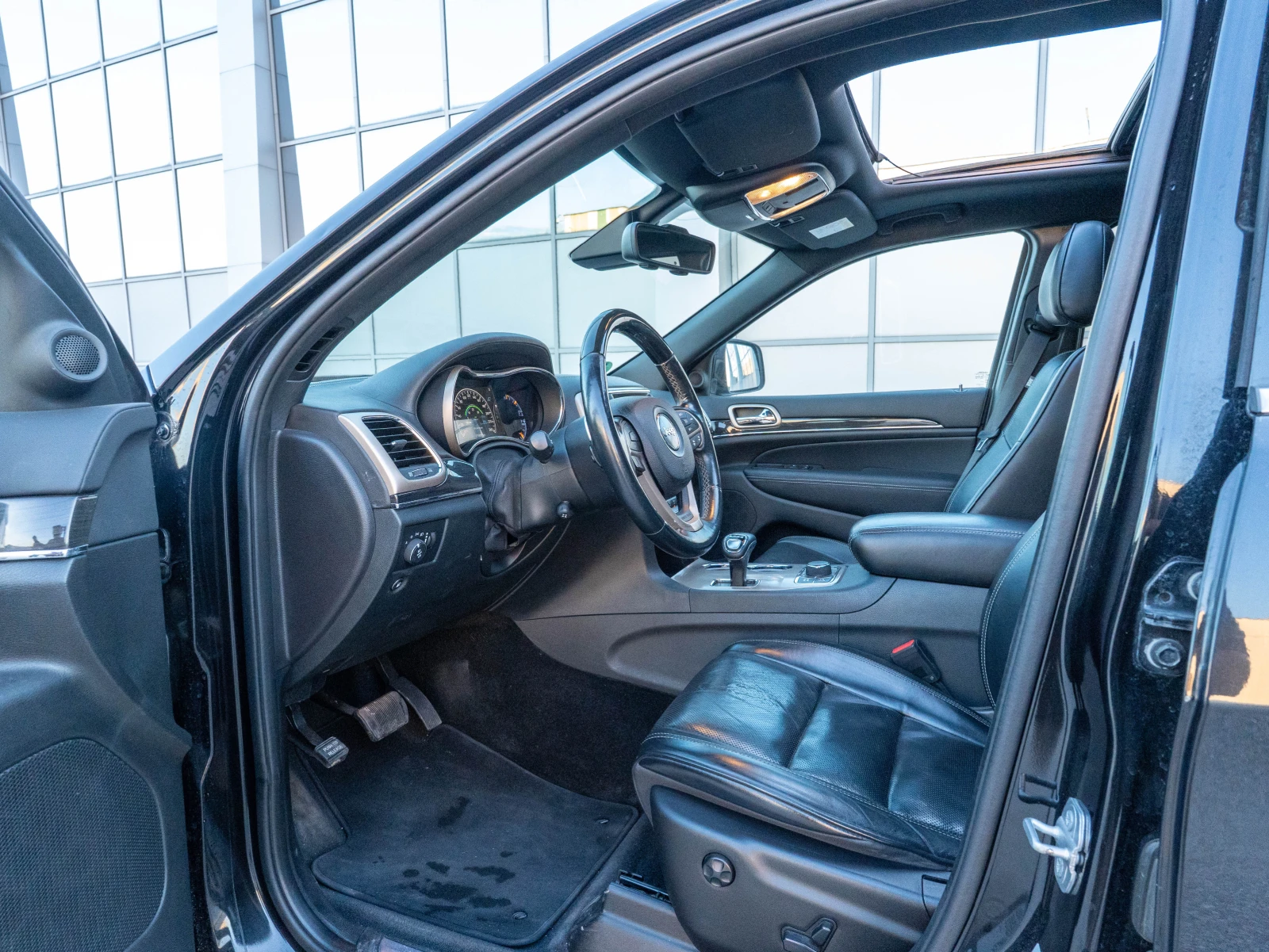 Jeep Grand cherokee Overland 3.0 CRDI 250 кс.  Панорама Кожа, снимка 8 - Автомобили и джипове - 55002418