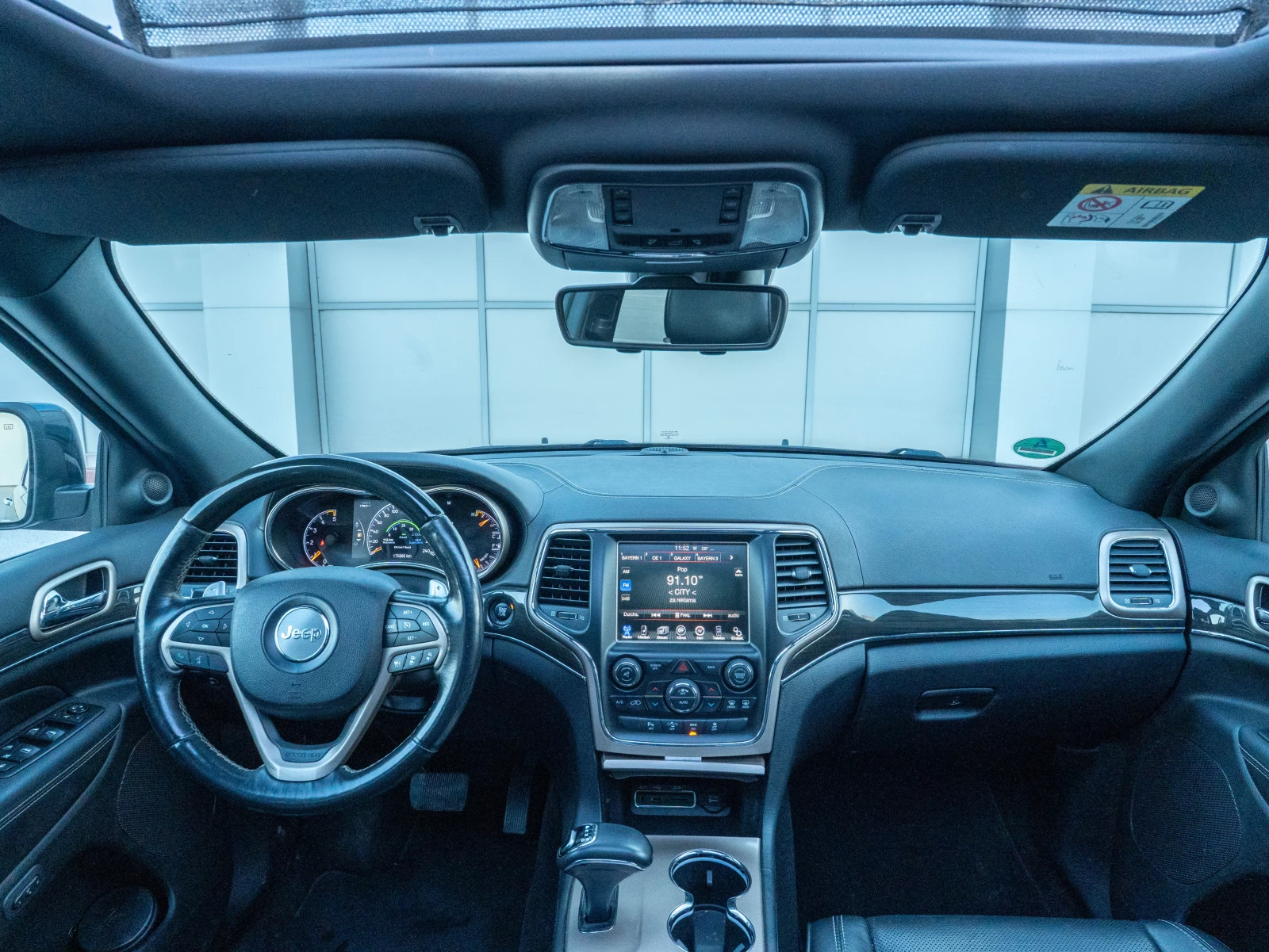 Jeep Grand cherokee Overland 3.0 CRDI 250 кс.  Панорама Кожа, снимка 9 - Автомобили и джипове - 55002418