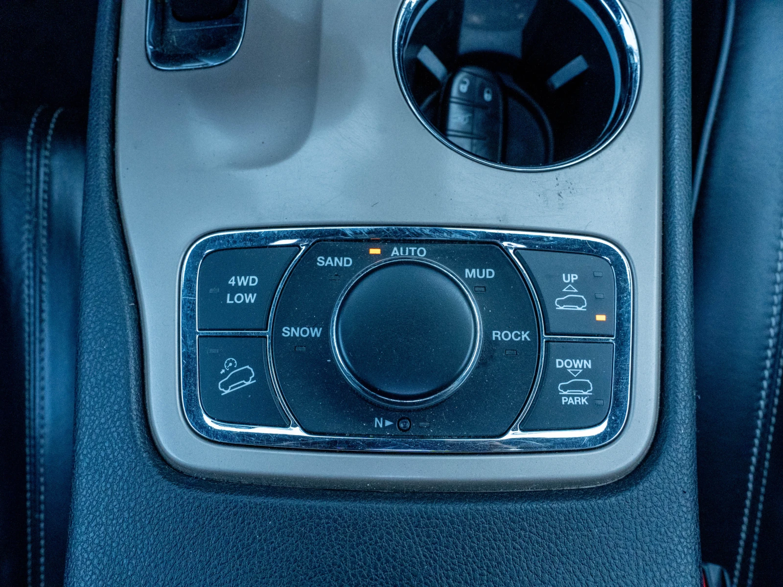 Jeep Grand cherokee Overland 3.0 CRDI 250 кс.  Панорама Кожа, снимка 16 - Автомобили и джипове - 55002418
