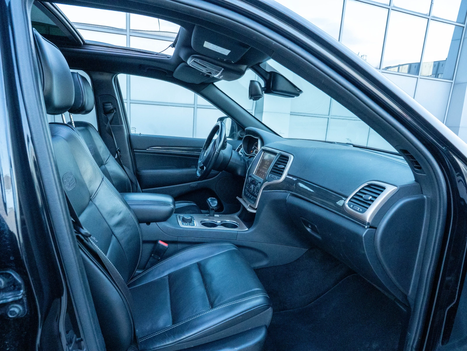 Jeep Grand cherokee Overland 3.0 CRDI 250 кс.  Панорама Кожа, снимка 10 - Автомобили и джипове - 55002418