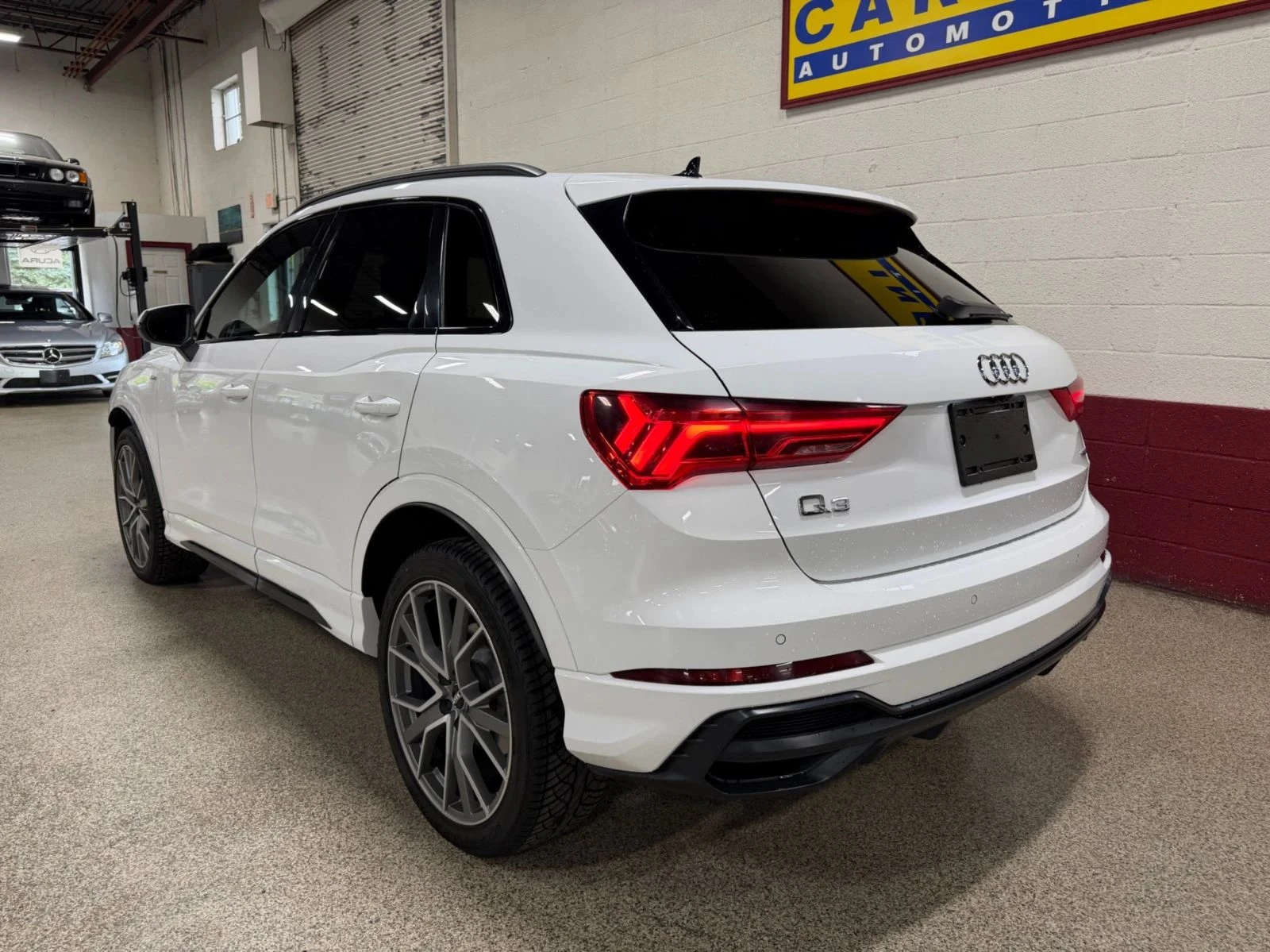 Audi Q3, снимка 4 - Автомобили и джипове - 56726905