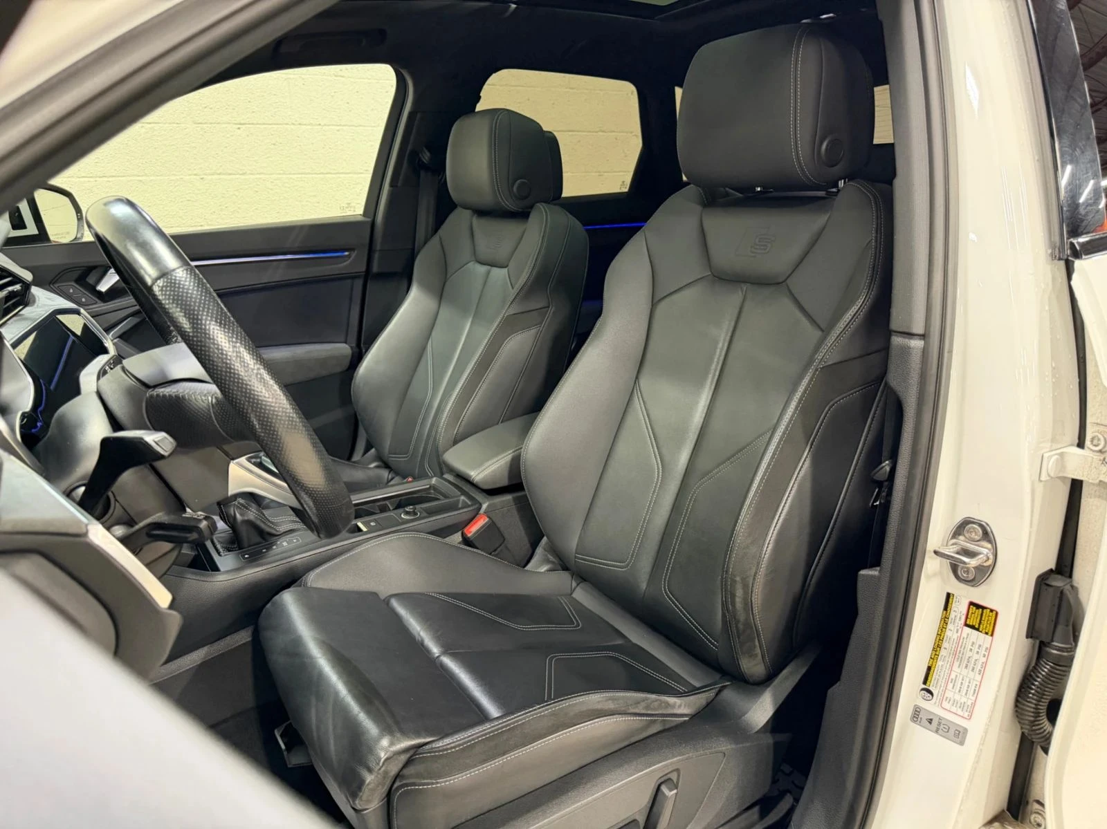Audi Q3, снимка 13 - Автомобили и джипове - 56726905