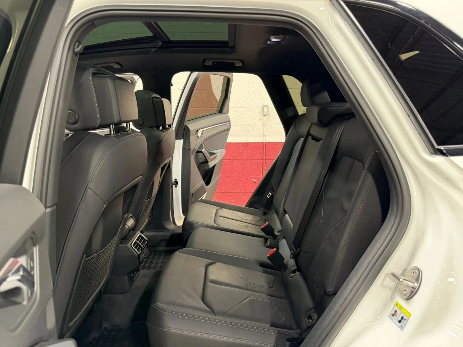 Audi Q3, снимка 15 - Автомобили и джипове - 56726905