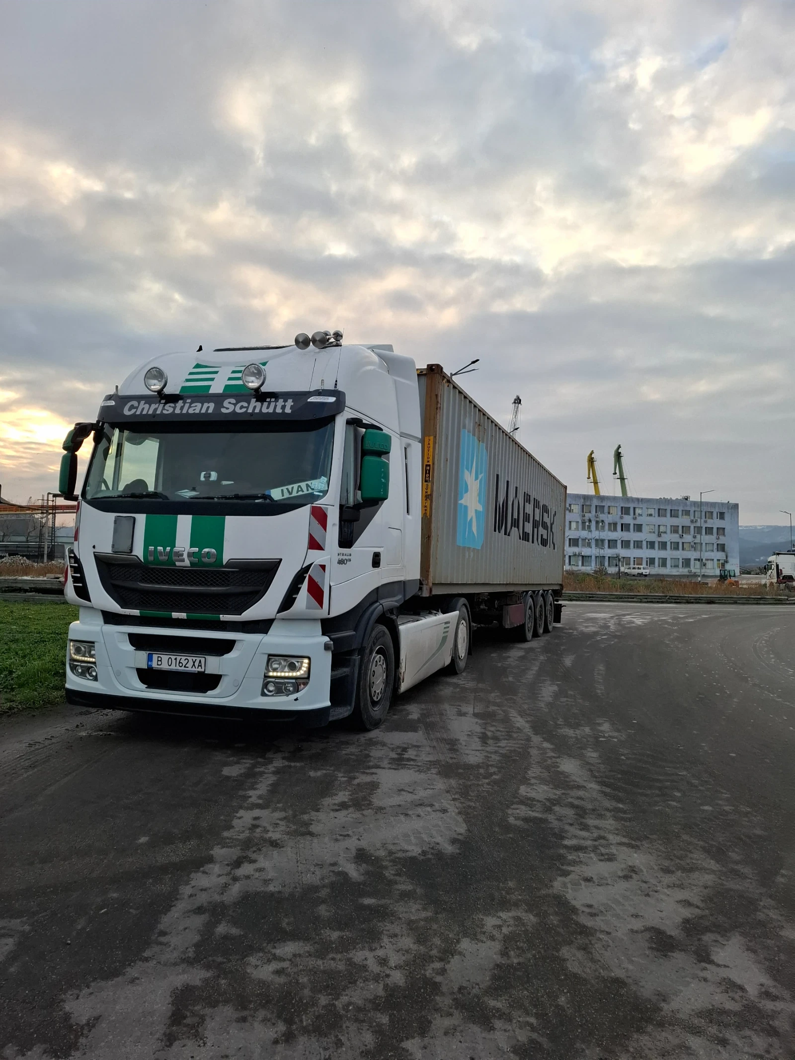 Iveco Stralis, снимка 2 - Камиони - 55605073