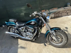 ����� �� �������� �� Suzuki Marauder 800���. 