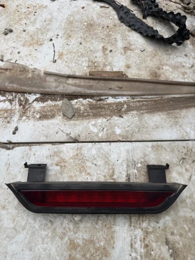 Nissan Pathfinder  3стоп на задния капак, снимка 1