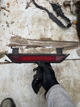 Nissan Pathfinder  3стоп на задния капак, снимка 3