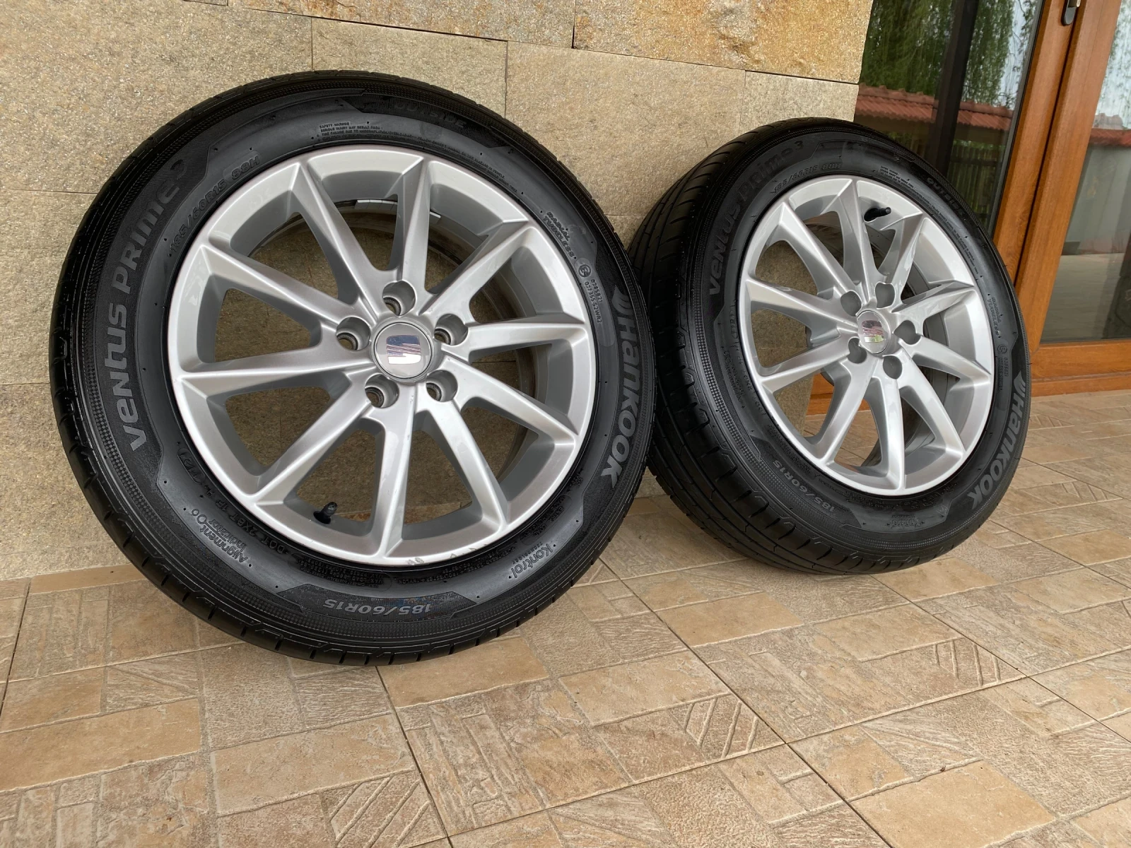 Гуми с джанти Hankook 185/60R15, снимка 6 - Гуми и джанти - 54455500