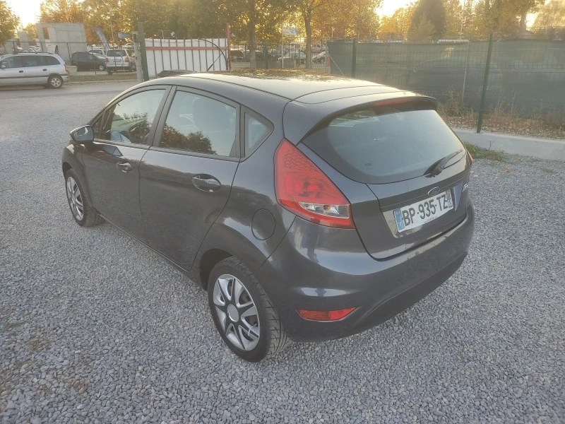 Ford Fiesta 1.4 TDCi/70k.c./KLIMA , снимка 5 - Автомобили и джипове - 38484667