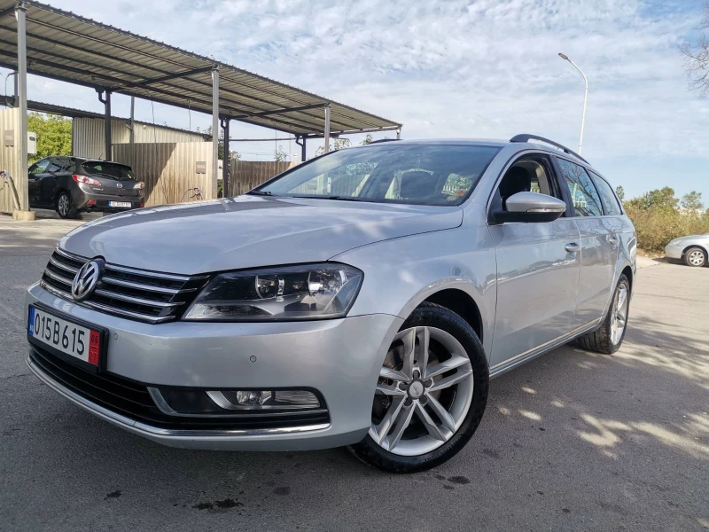 VW Passat УНИКАТ/NAVI/АВТОМАТ, снимка 1 - Автомобили и джипове - 47329691