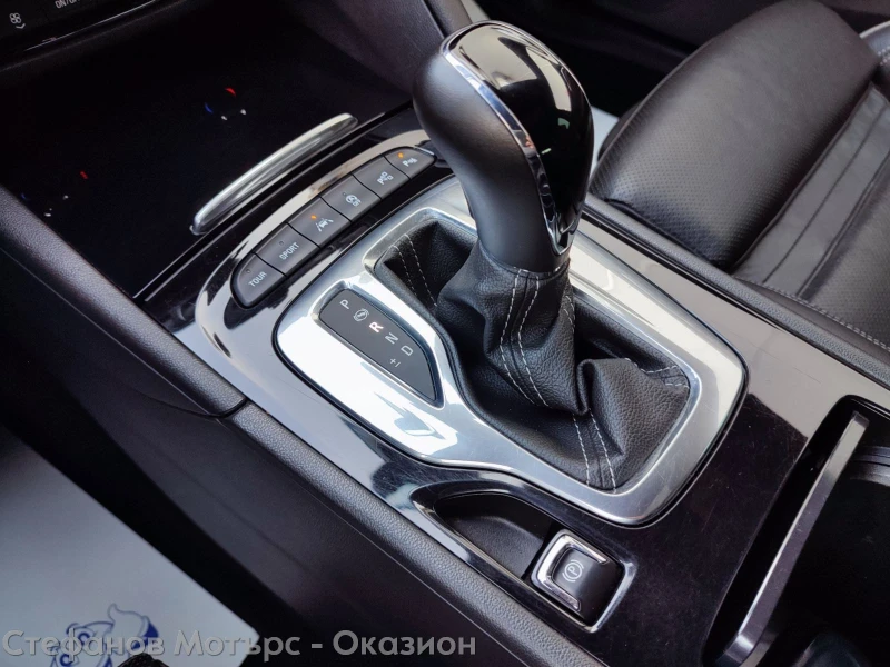 Opel Insignia B Sp. Tourer 4x4 GSI 2.0 Diesel BiTurbo (210HP) AT, снимка 14 - Автомобили и джипове - 48197399