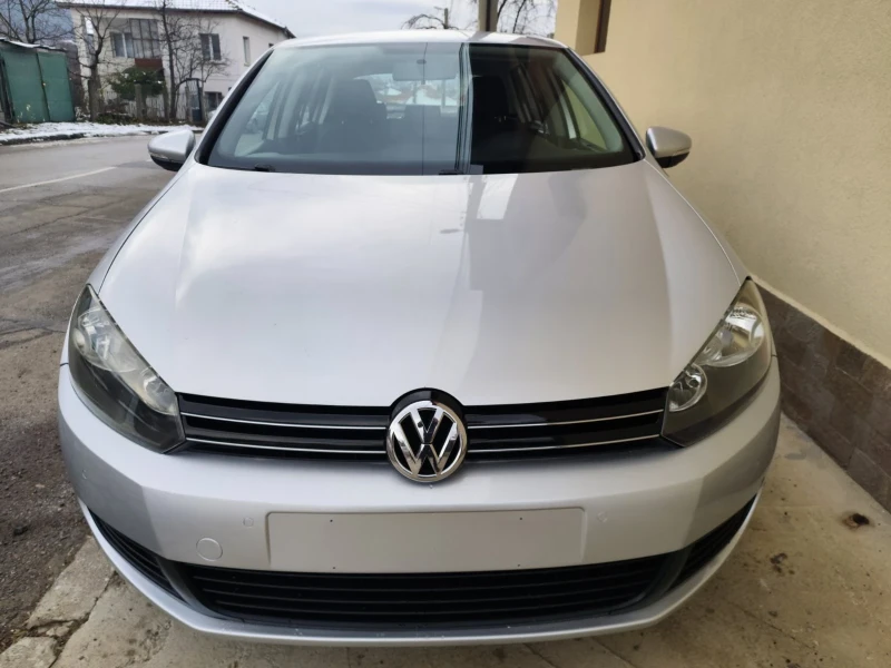 VW Golf 1.6 tdi, снимка 3 - Автомобили и джипове - 48445570