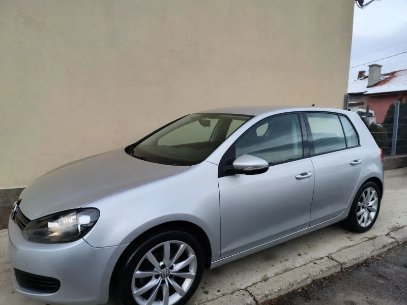 VW Golf 1.6 tdi, снимка 1 - Автомобили и джипове - 48445570