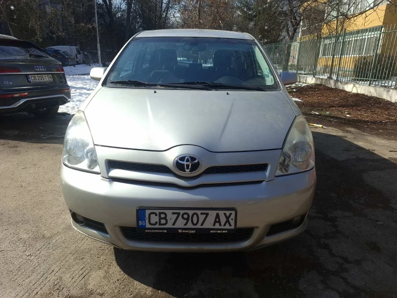 Toyota Corolla verso, снимка 3 - Автомобили и джипове - 49463586