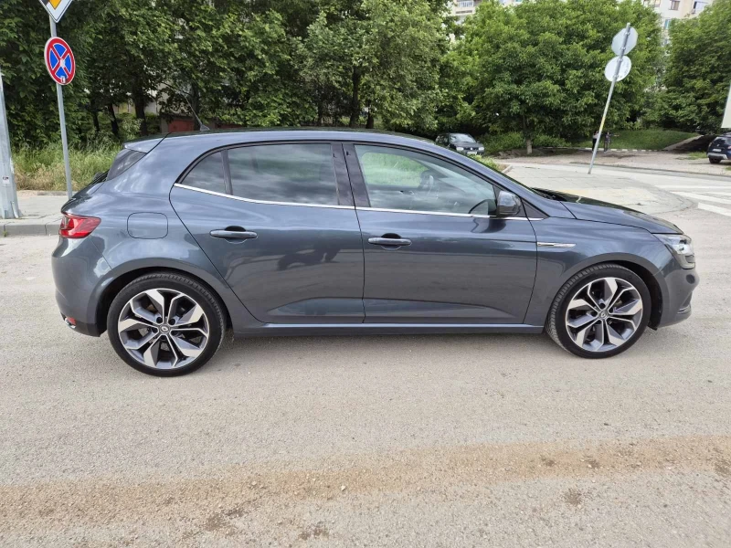 Renault Megane 1.5 DCI, снимка 3 - Автомобили и джипове - 52254421