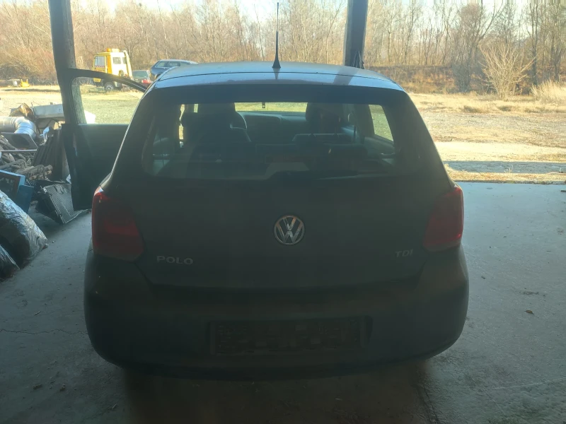 VW Polo, снимка 2 - Автомобили и джипове - 50970943