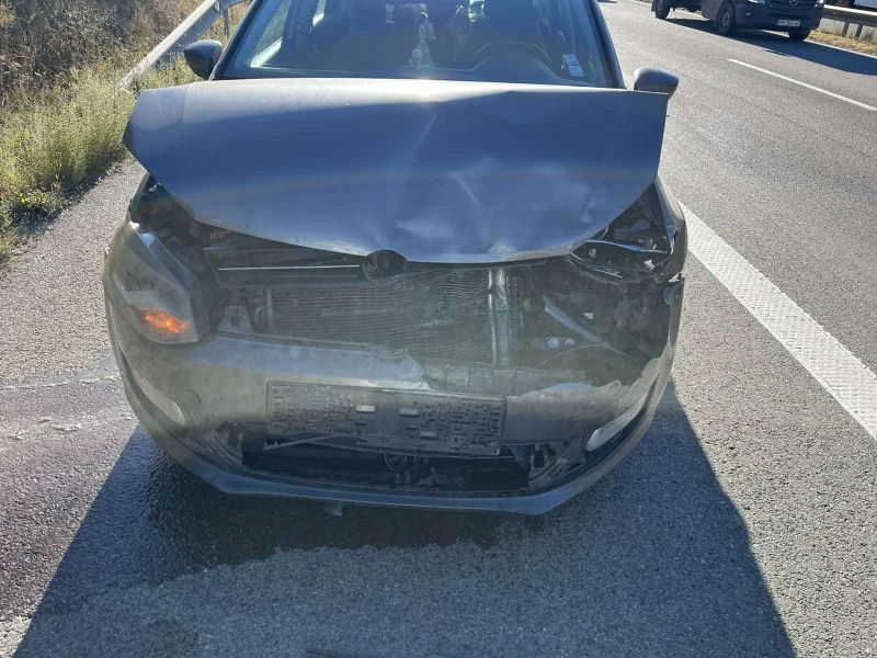 VW Polo, снимка 8 - Автомобили и джипове - 50970943