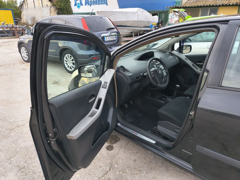 Toyota Yaris Navi, снимка 10 - Автомобили и джипове - 52187414