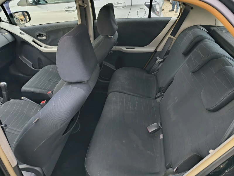 Toyota Yaris Navi, снимка 12 - Автомобили и джипове - 52187414