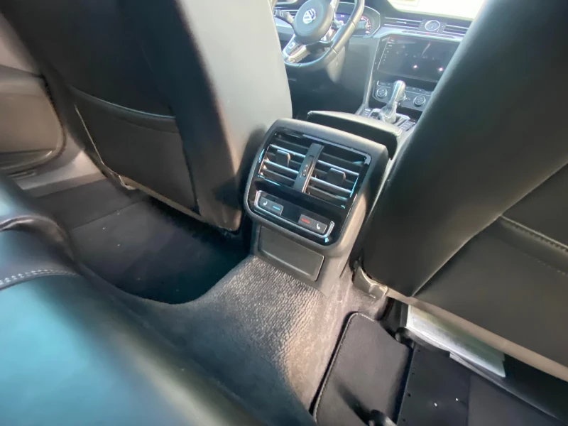 VW Passat R line 4motion, снимка 10 - Автомобили и джипове - 52370412