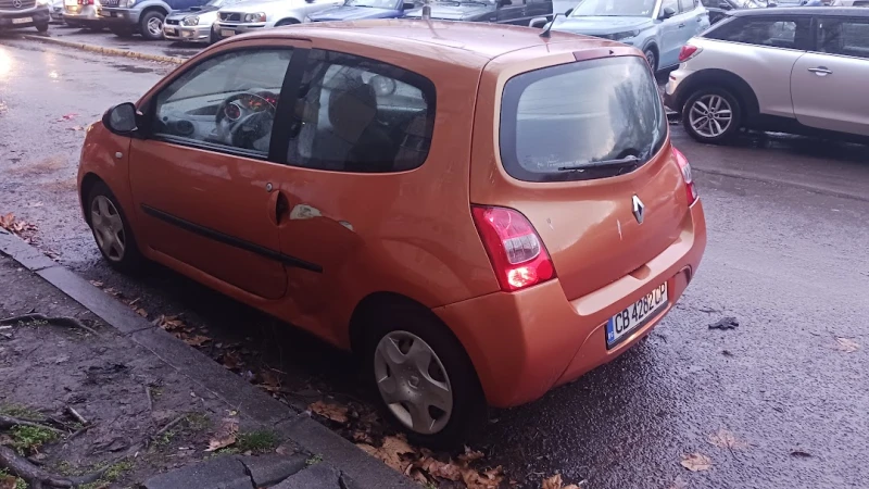 Renault Twingo 1.2 климатроник, снимка 6 - Автомобили и джипове - 53042221