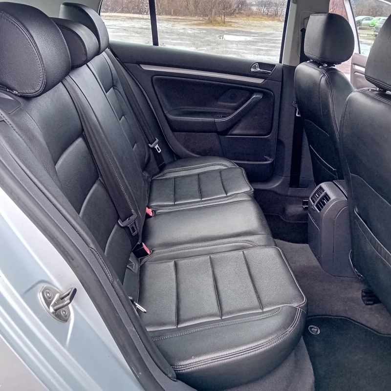 VW Golf 2.0 TDI Италия , снимка 12 - Автомобили и джипове - 53284049