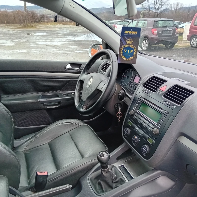 VW Golf 2.0 TDI Италия , снимка 10 - Автомобили и джипове - 53284049