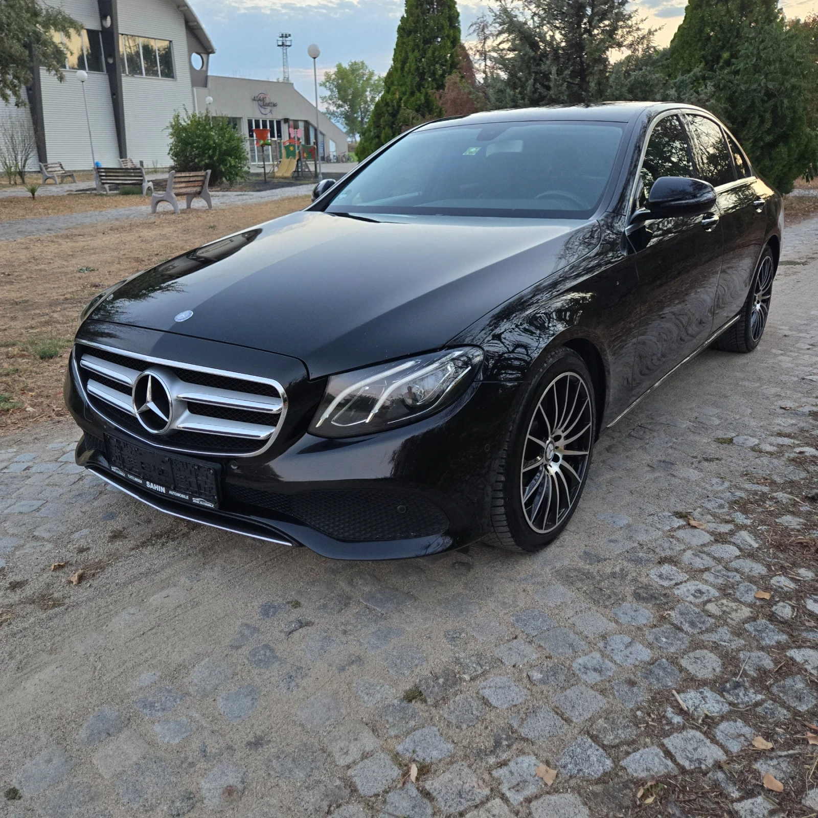 Mercedes-Benz E 350 3.5 Diesel - изображение 2