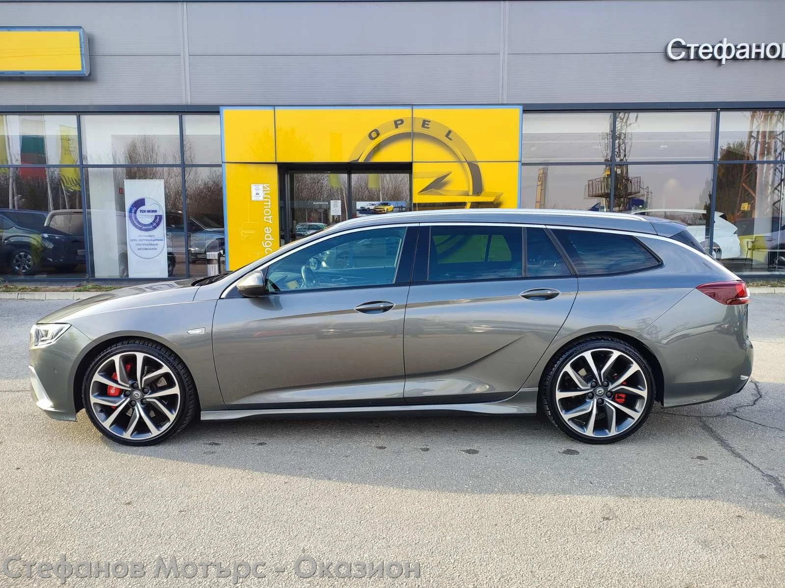 Opel Insignia B Sp. Tourer 4x4 GSI 2.0 Diesel BiTurbo (210HP) AT - изображение 4