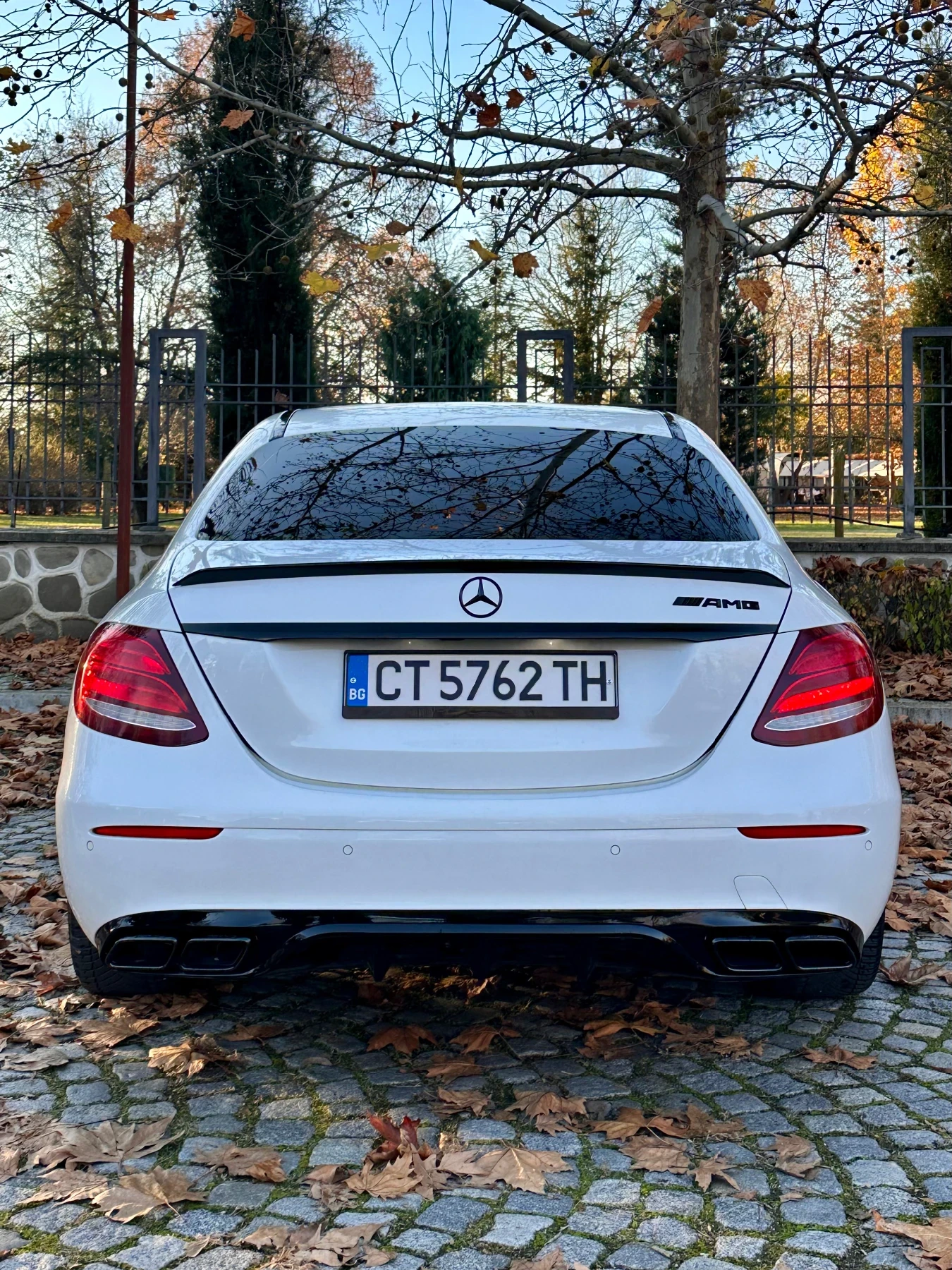Mercedes-Benz E 220 Amg-Line/Digital - изображение 4